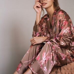 NWT Midnight Bakery Melodi Taupe Floral Satin 2PC Pajama Set Small